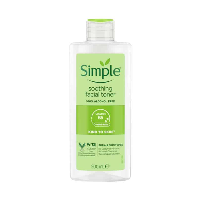 ront-facing bottle of Simple Kind to Skin Soothing Facial Toner, 200 ml—clear, alcohol‑free formula for sensitive skin in a green‑labelled, 100 % recycled plastic container.